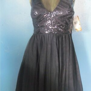 New Juniors Social Dress Sequin V-Neck Dress